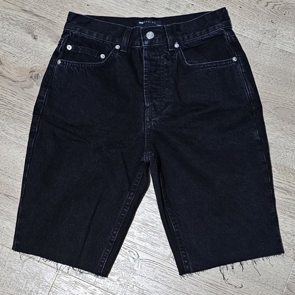ASOS Design Organic Denim Longline 90s‎ Shorts Washed Black, Raw Hem Size US 4